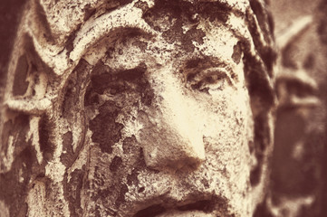 Face of Jesus Christ crown of thorns (antique statue)