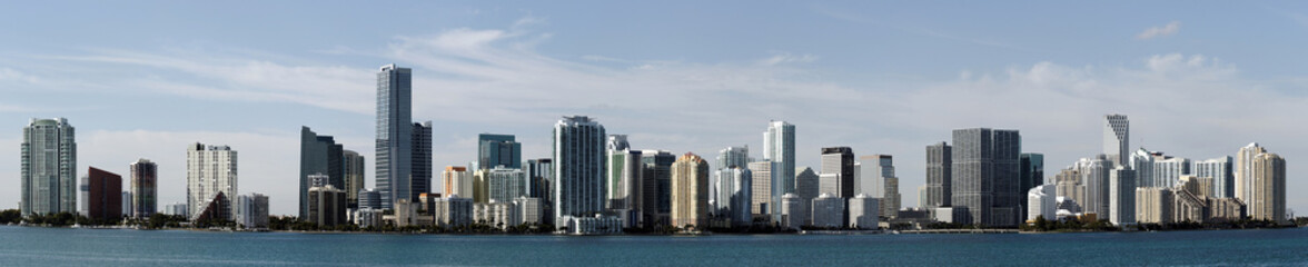 Fototapeta na wymiar Panoramic Skyline of Miami Florida