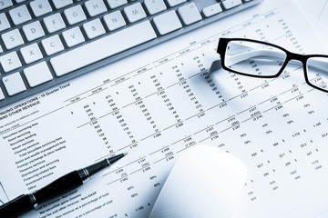 Preparing average sales report