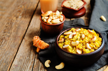 Turmeric rice with cashew nuts