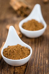 Cinnamon (selective focus)