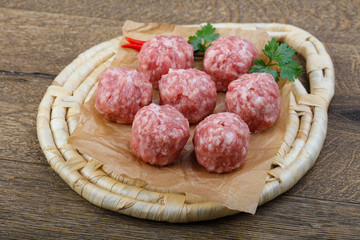 Raw meatball