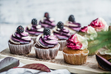 berry cupcakes