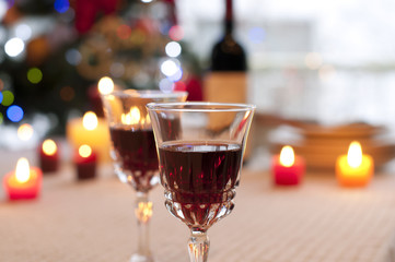 赤ワインとキャンドル