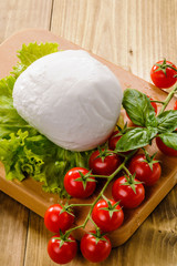 Mozzarella di bufala intera