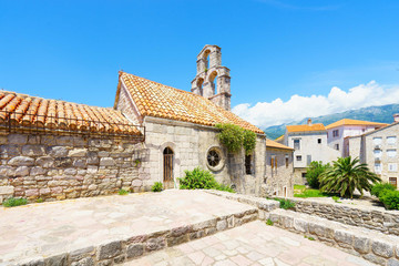 Obraz premium Old building in old town in Budva in a beautiful summer day. Budva, Montenegro.