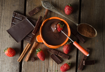 chocolate fondue - 129429097