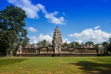 The main castle of Prasat Sadok Kok Thom