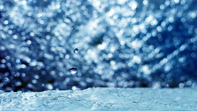 The concept of water drops © sabdiz