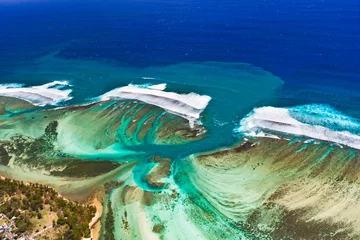 Poster Aerial view of the underwater channel. Mauritius © Olga Khoroshunova