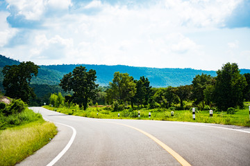 road to mountain in country