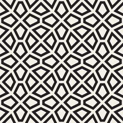 Vector Seamless Black and White Mosaic Lattice Pattern