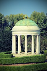 Obraz premium Ancient temple with the dome in classic style