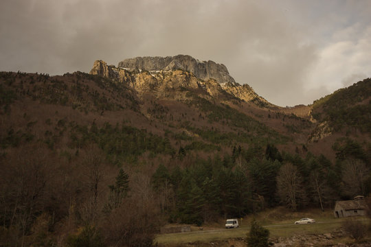 Monta&ntilde;a