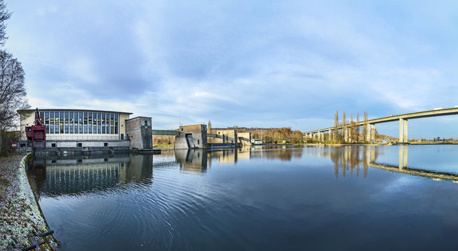 view to highway bridge over river Main in marktbreit