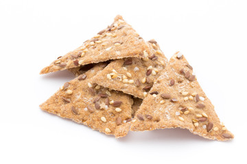 Toasted pita bread chips with herbal seasoning.