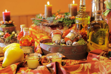festlich gedeckte Tafel