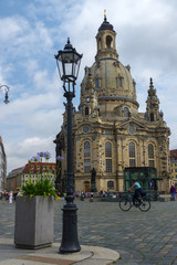 Obraz premium DRESDEN, GERMANY - JULY 13, 2015: Frauenkirche in the ancient city, historical and cultural center of Free State Saxony in Europe.