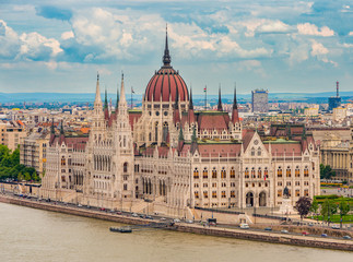 Fototapeta na wymiar View of the Parliament in Budapest #4