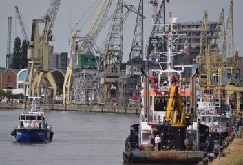 Hafen. In Antwerpen