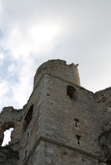 Zamek w Ogrodzieńcu (Polska). Jura krakowsko-częstochowska. © Kana