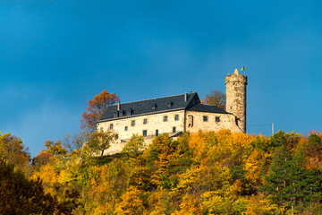 Fototapeta na wymiar The castle of Bad Blankenburg over the town