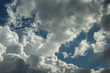 Obraz premium Kłębiące się chmury