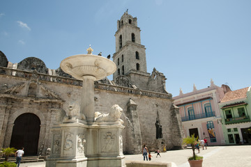 Obraz premium The Basilica and Monastery of San Francisco de Asis - Havana - Cuba