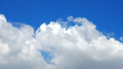 Obraz na płótnie Canvas Background Blur fluffy on the sky