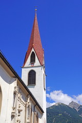 Fototapeta na wymiar Klosterkirche in SEEFELD ( Tirol )