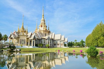Naklejka premium Wat Non Kum, a Famous Buddhist Monastery in Nakhon Ratchasima Province, Thailand