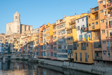 Fototapeta na wymiar Houses on Onyar river in Girona