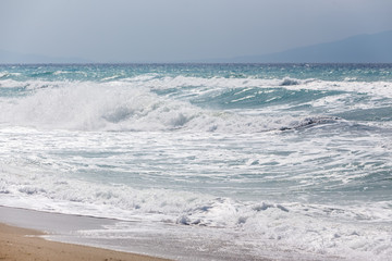 Fototapeta na wymiar Sea waves in the beach.Beautiful seascape