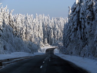 Stra&szlig;e durch Wintertraum