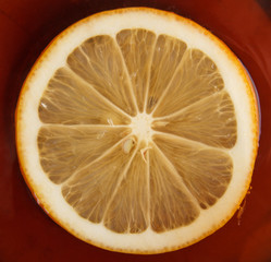 Lemon in tea/Close up of lemon texture in tea
