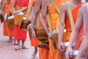 Buddhist priest to go about with a bowl to receive food