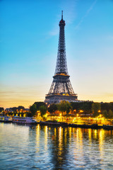 Obraz na płótnie Canvas Cityscape with the Eiffel tower in Paris, France