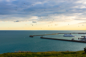 Obraz premium The Port of Dover in Kent on the English Channel at sunset, England