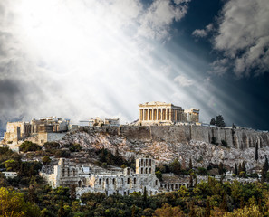 Naklejka premium Parthenon Temple on Athenian Acropolis bathed in the Light of Go