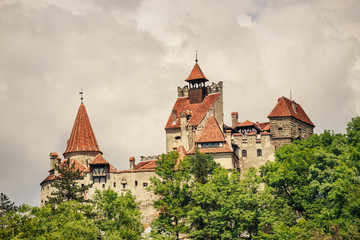 Fototapeta na wymiar Bran Castle also known for the myth of Dracula, Romania
