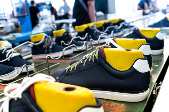 Schuhmacher Bilder – Durchsuchen 40,790 Archivfotos, Vektorgrafiken und