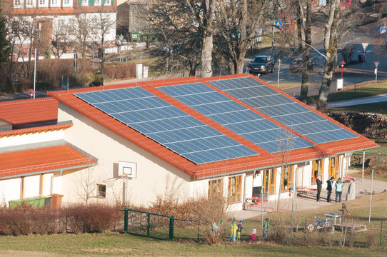Haus mit Photovoltaikanlage