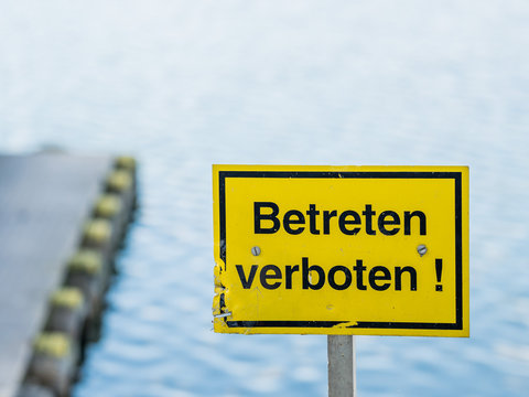 Betreten verboten Schild