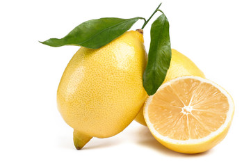 lemons with leaf
