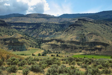 Fototapeta na wymiar Sheep Rock Unit, John Day Fossil Beds, Oregon