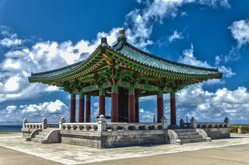 Fototapeta premium Pagoda with Clouds