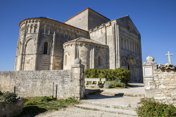 Fototapeta na wymiar Sainte-Radegonde medieval Church, Talmont sur Gironde, Charente Maritime, France