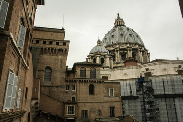 Fototapeta na wymiar Basilica di San Pietro 