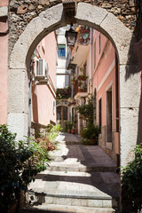 Panele Szklane Podświetlane  Aleja w Taorminie na Sycylii