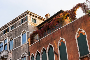 Obraz premium facades of houses in Venice city